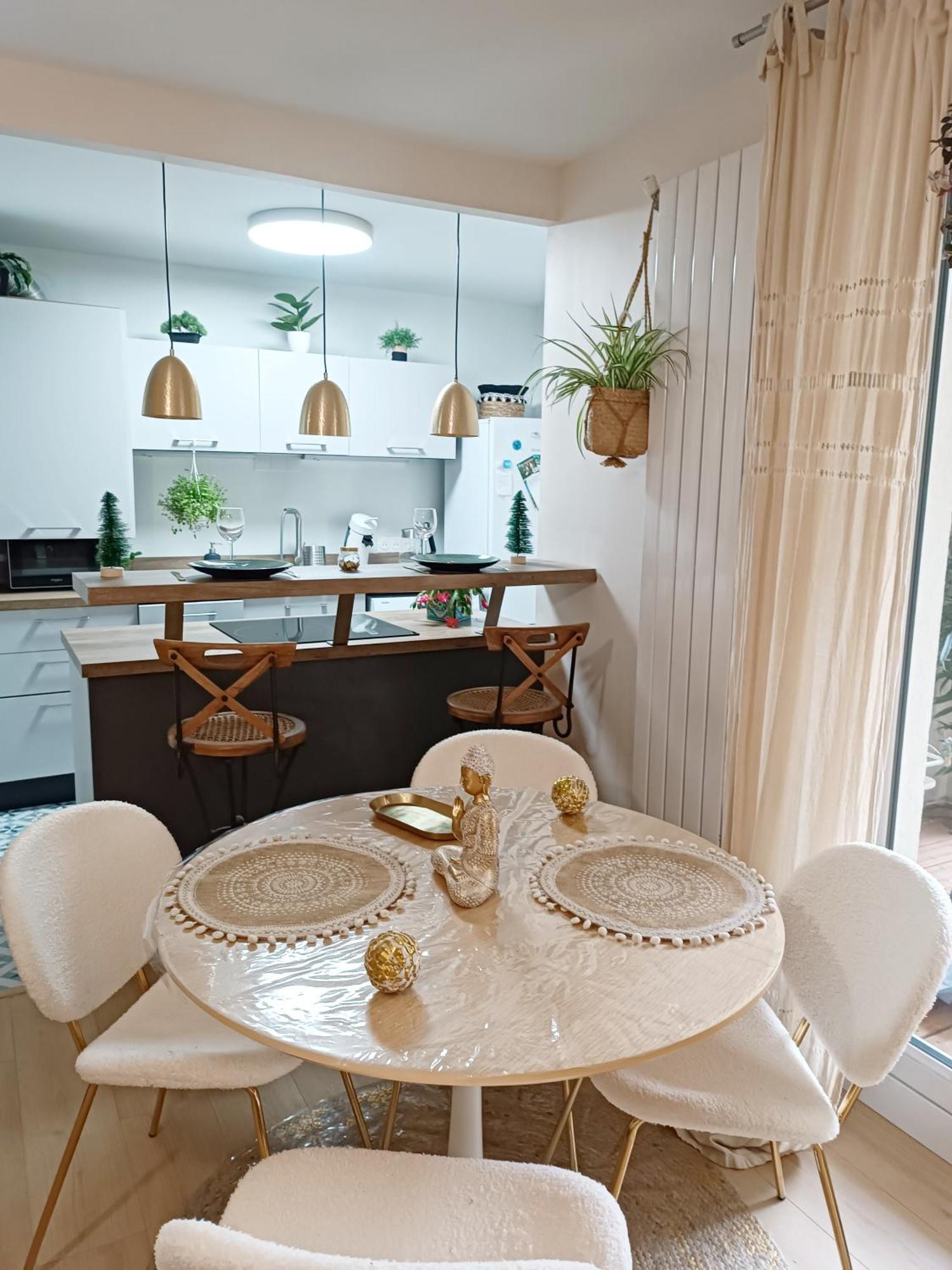 Appartement Rez De Jardin Avec Spa Entre La Mer Et Montpellier 10Mn Lattes Luaran gambar